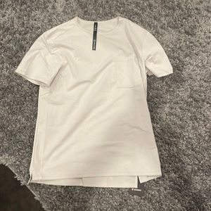 Lululemon raw linen men’s T-shirt